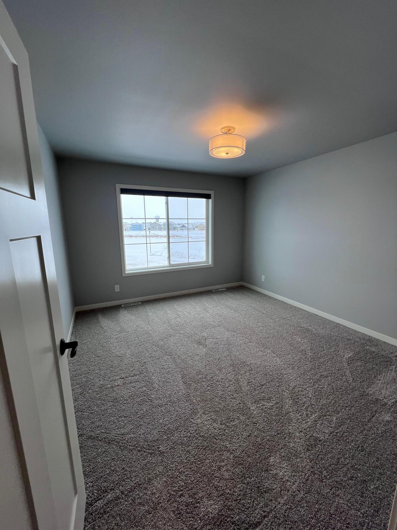 Horace, North Dakota 58047, United States, 6 Bedrooms Bedrooms, ,4 BathroomsBathrooms,Residential,Pending,254940