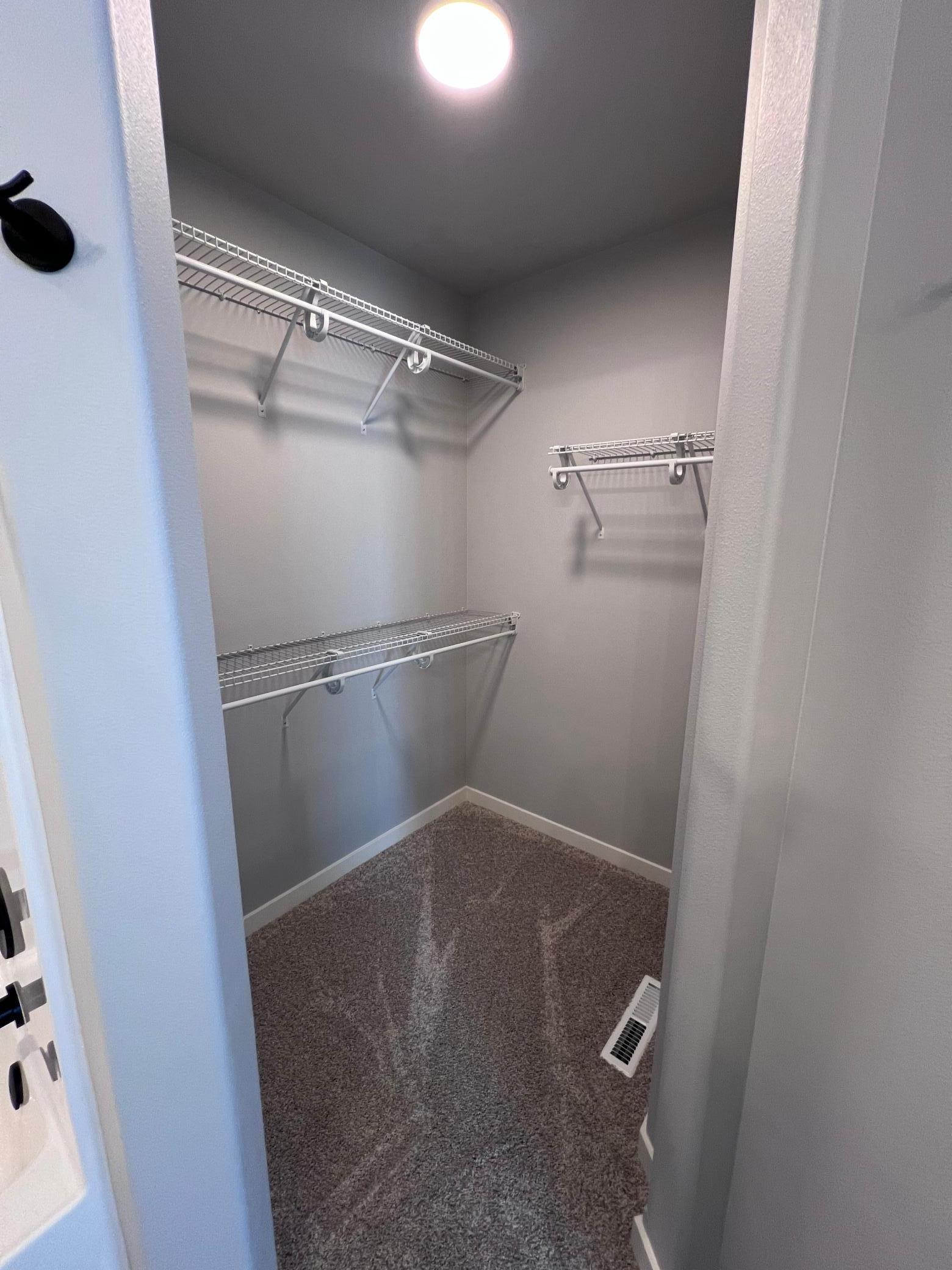 Horace, North Dakota 58047, United States, 6 Bedrooms Bedrooms, ,4 BathroomsBathrooms,Residential,Pending,254940