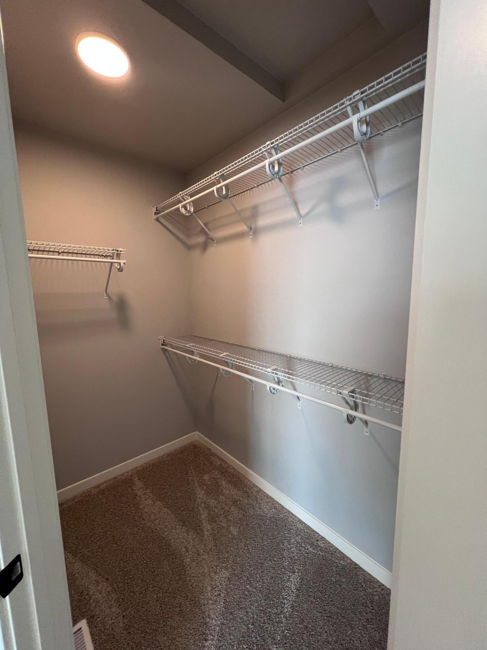 Horace, North Dakota 58047, United States, 6 Bedrooms Bedrooms, ,4 BathroomsBathrooms,Residential,Pending,254940