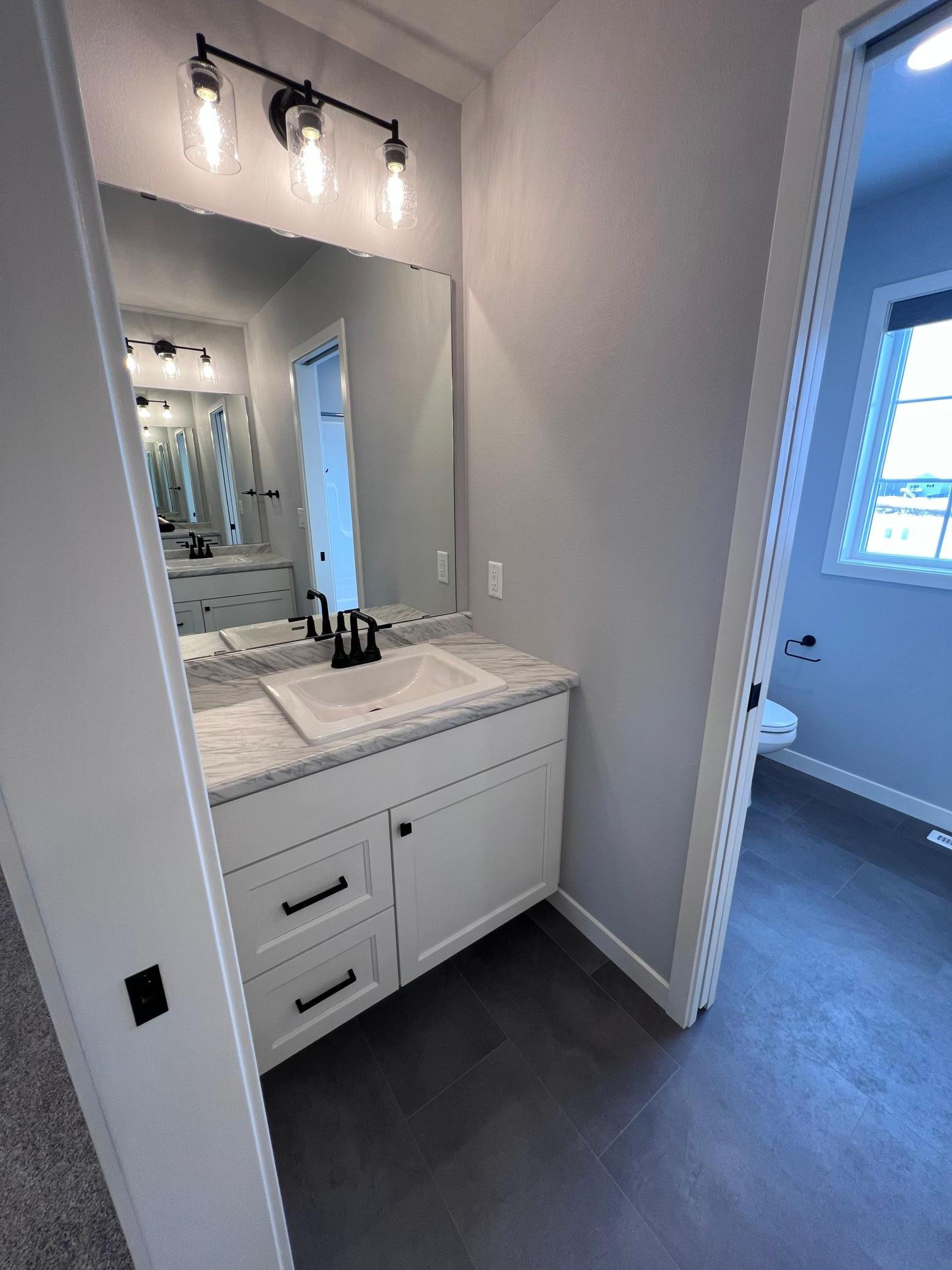 Horace, North Dakota 58047, United States, 6 Bedrooms Bedrooms, ,4 BathroomsBathrooms,Residential,Pending,254940