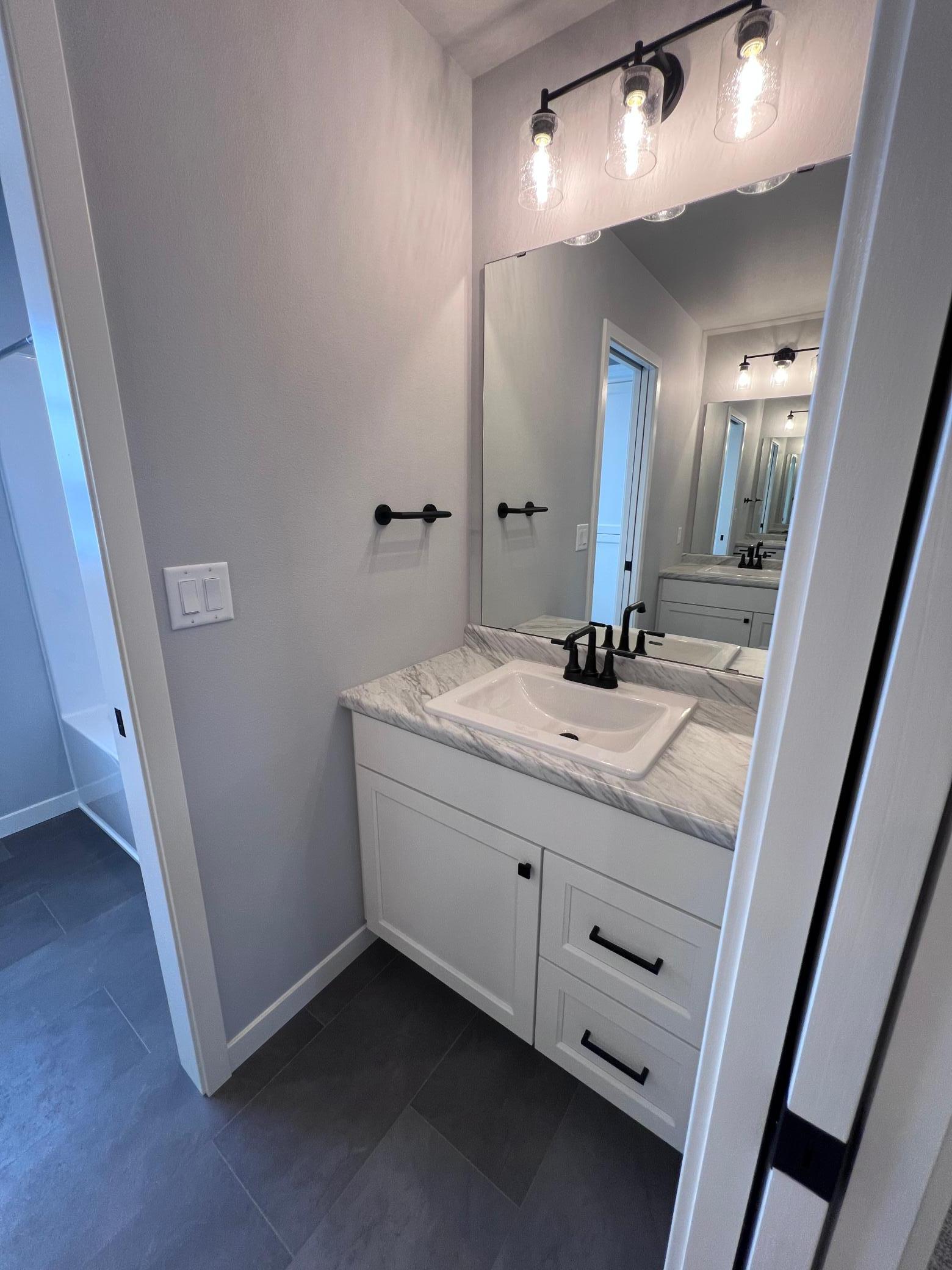 Horace, North Dakota 58047, United States, 6 Bedrooms Bedrooms, ,4 BathroomsBathrooms,Residential,Pending,254940