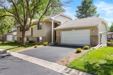 Townhouse For Sale - 648 85th Avenue<br/> Coon Rapids, MN 55433