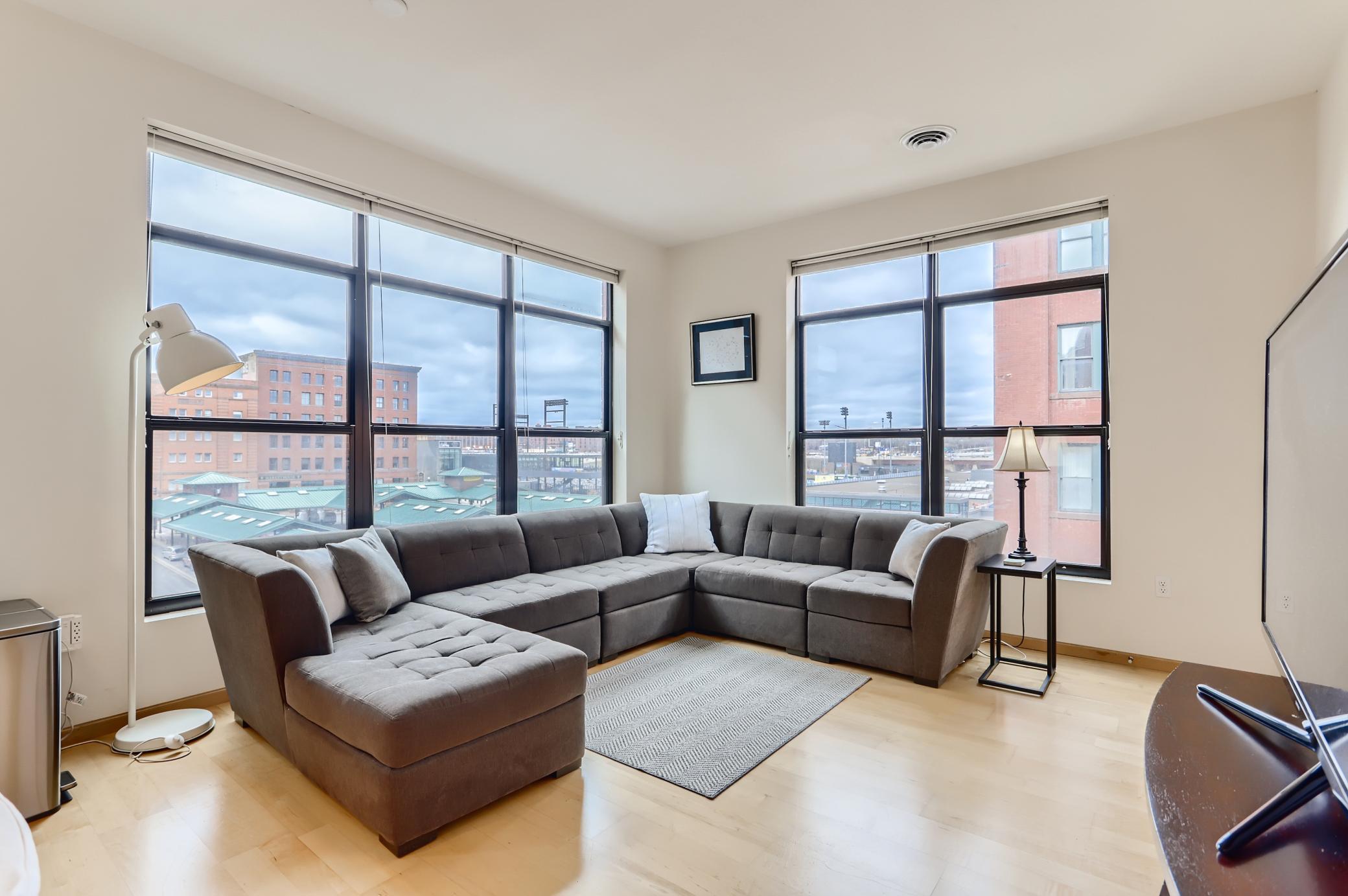 270 4th Street #402, Saint Paul, Minnesota image 1