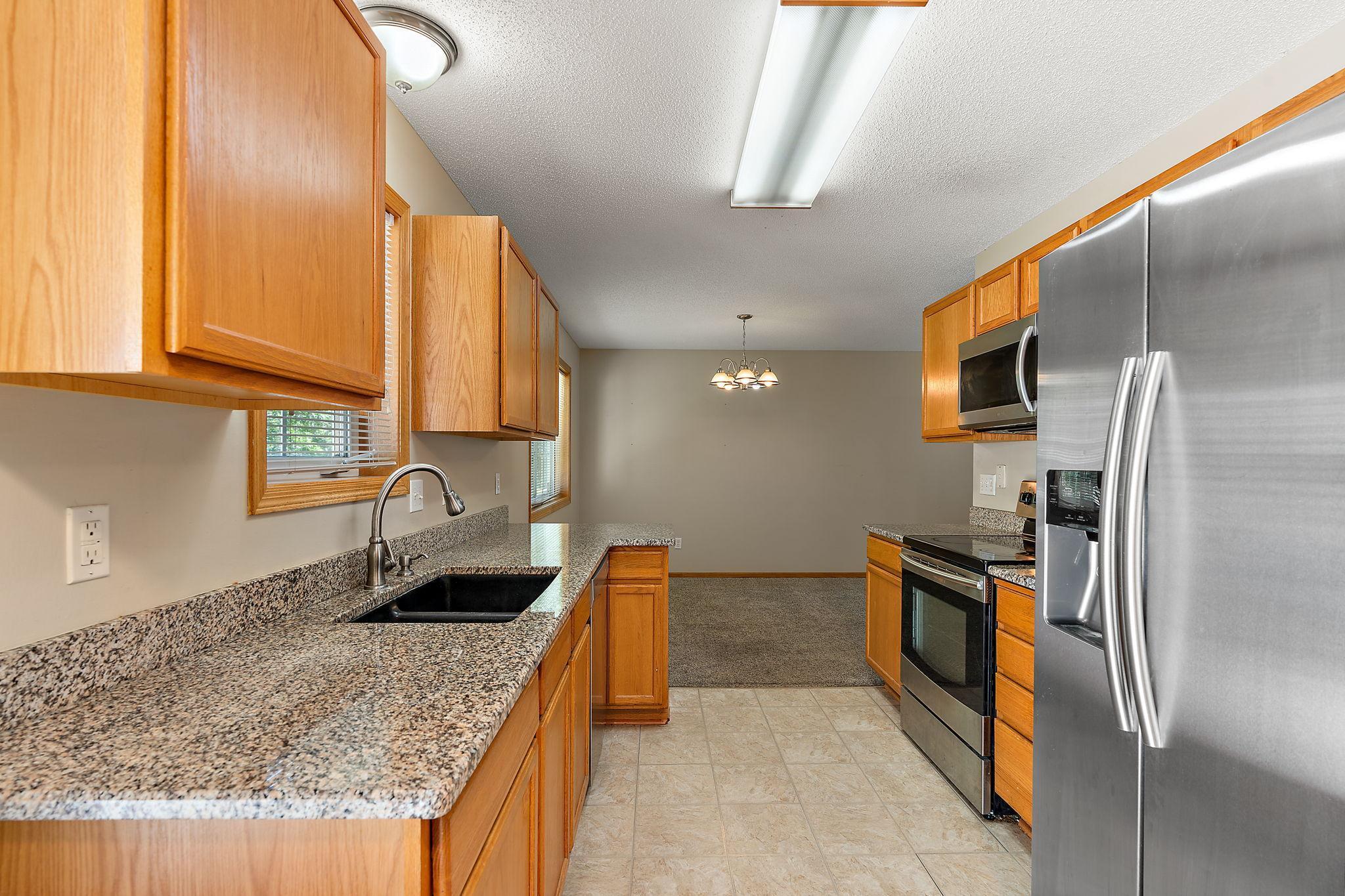 10773 Tamarack Circle, Coon Rapids, Minnesota image 8