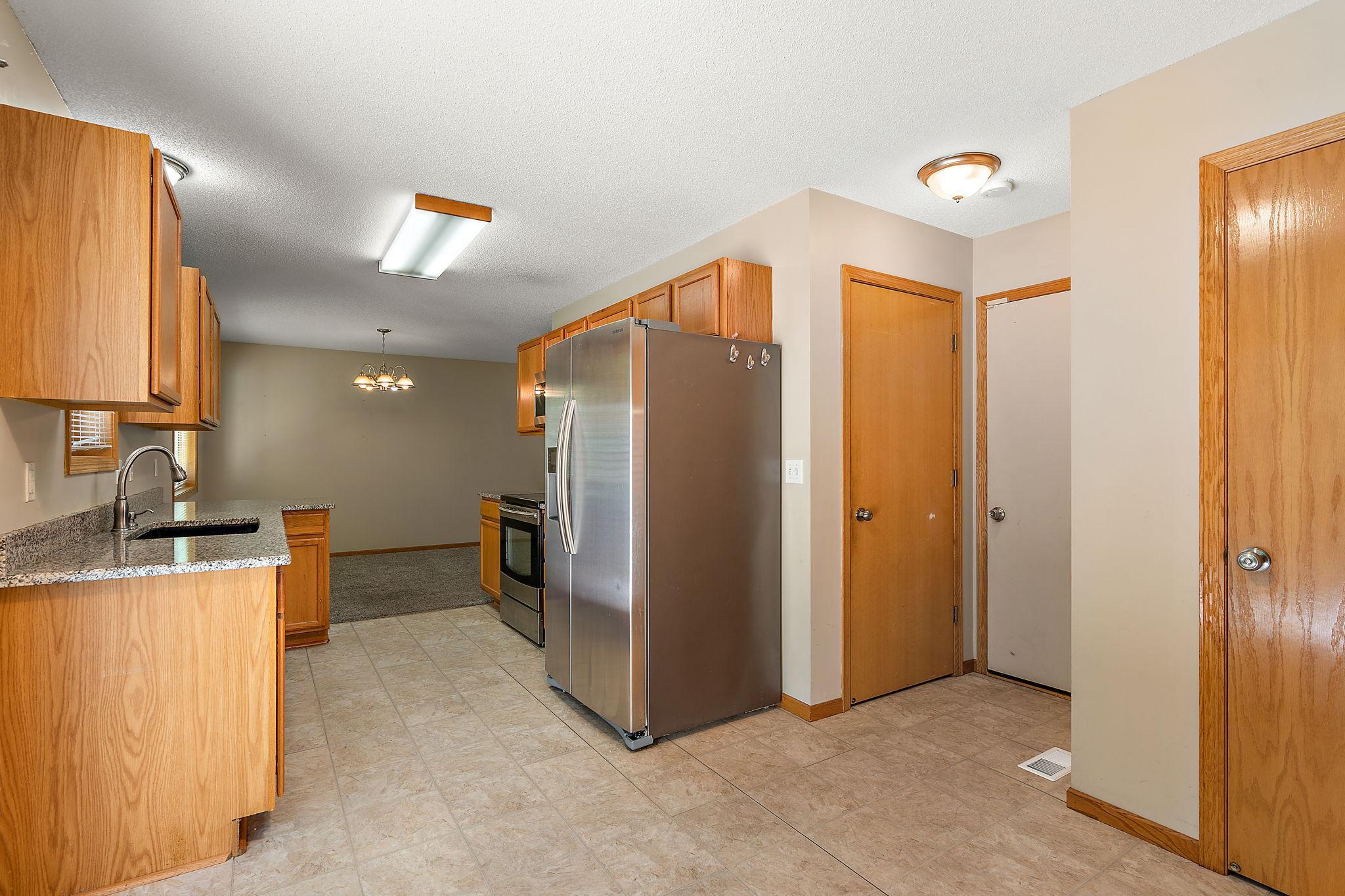 10773 Tamarack Circle, Coon Rapids, Minnesota image 10