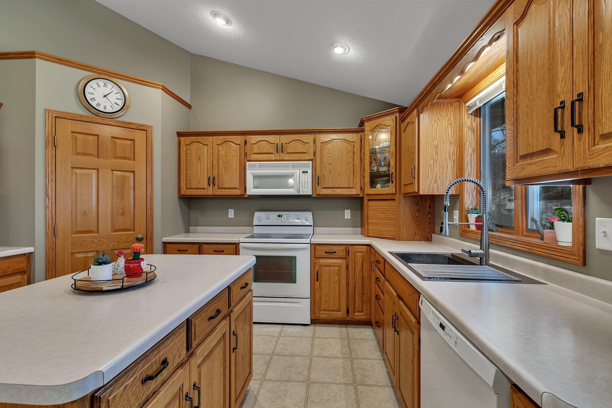 632 N Pine Street, Royalton, Minnesota image 5