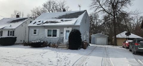 Homes For Sale - 404 12th Street<br/> Mower County, Austin, MN 55912