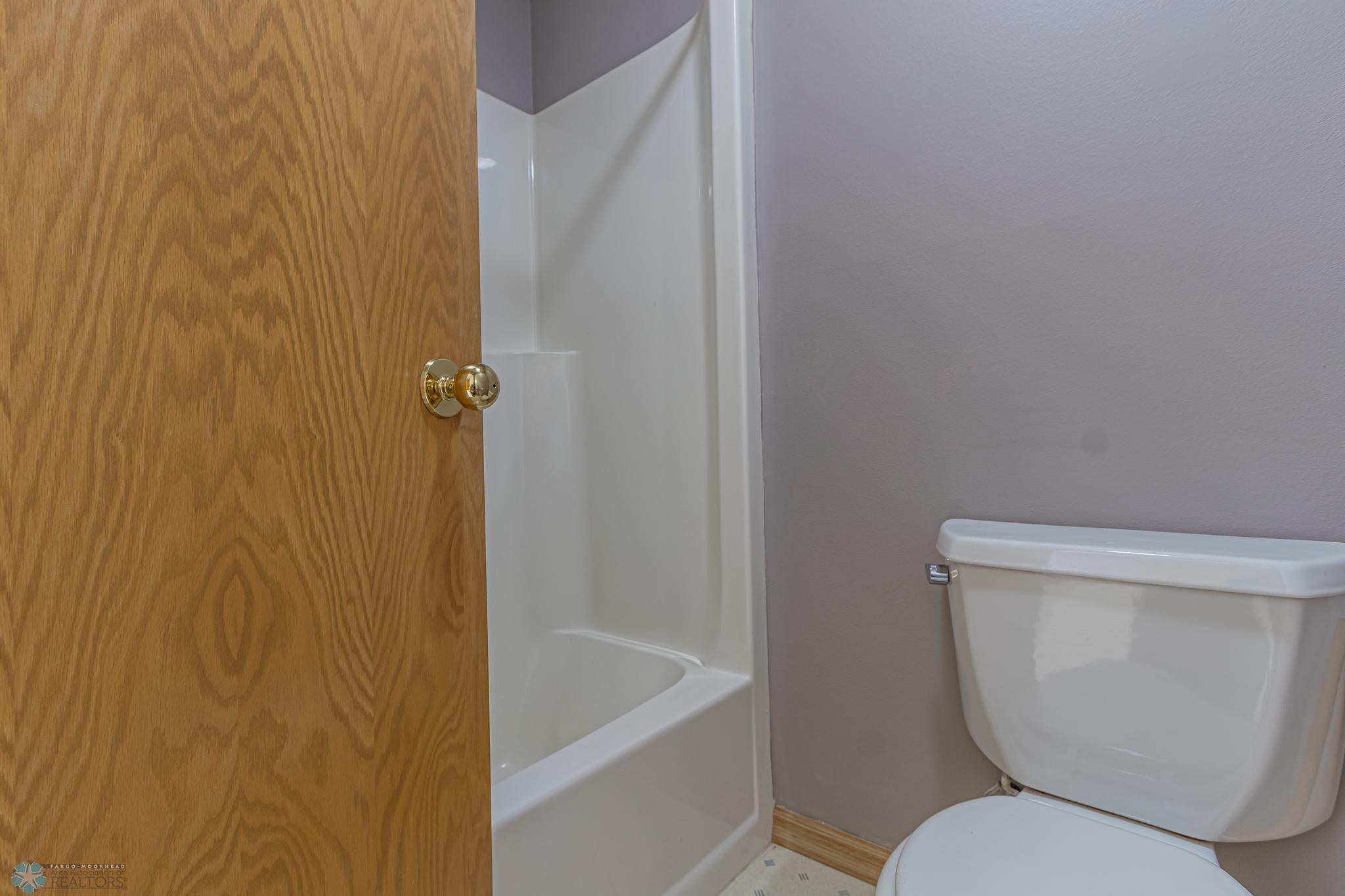 West Fargo, North Dakota 58078, United States, 4 Bedrooms Bedrooms, ,4 BathroomsBathrooms,Residential,Active,92592