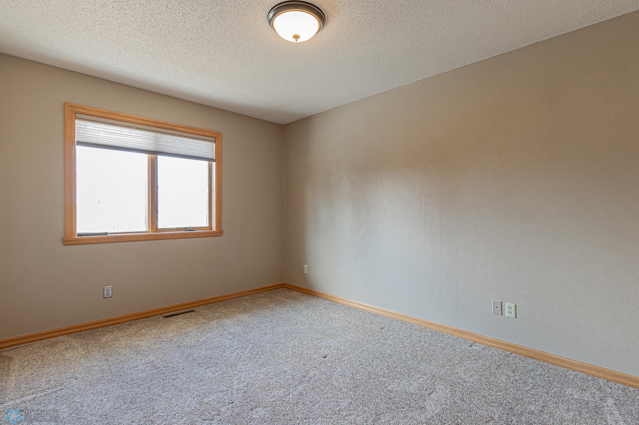 West Fargo, North Dakota 58078, United States, 4 Bedrooms Bedrooms, ,4 BathroomsBathrooms,Residential,Active,92592