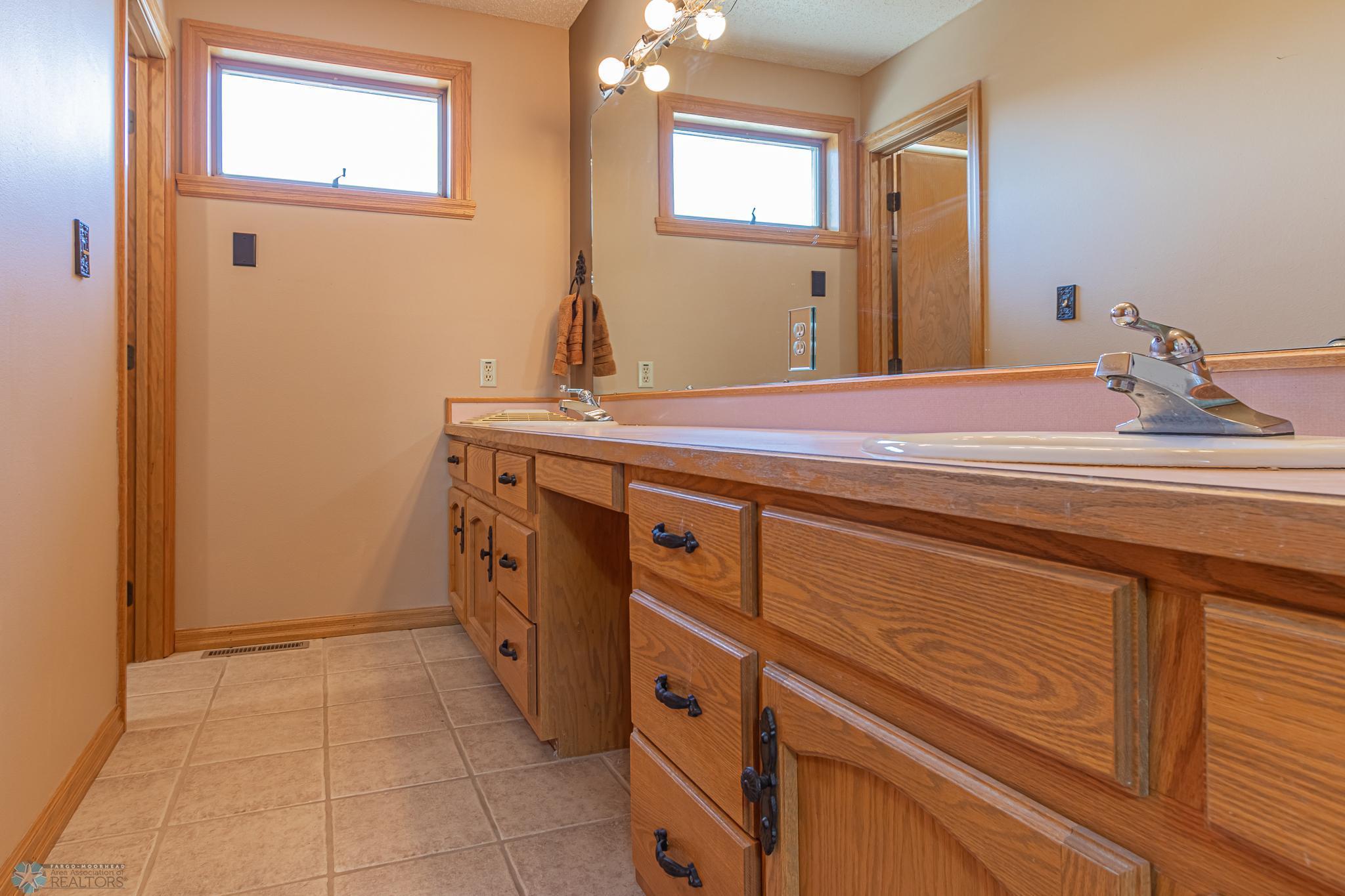 West Fargo, North Dakota 58078, United States, 4 Bedrooms Bedrooms, ,4 BathroomsBathrooms,Residential,Active,92592