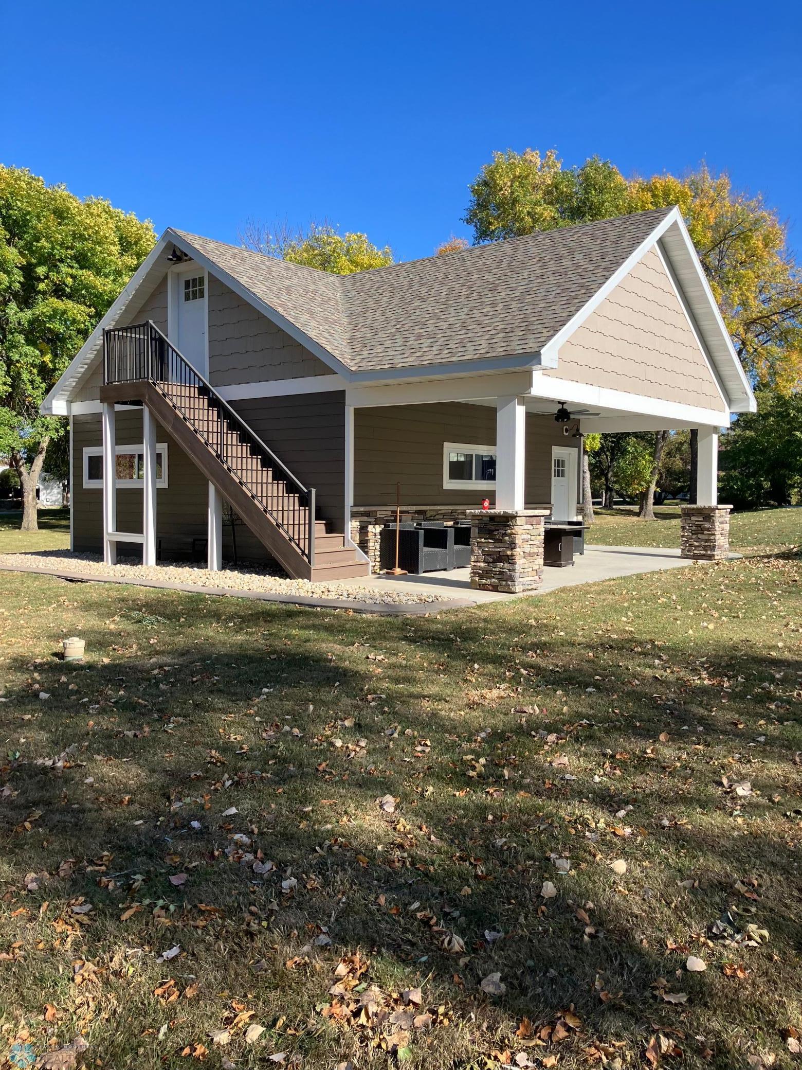 West Fargo, North Dakota 58078, United States, 4 Bedrooms Bedrooms, ,4 BathroomsBathrooms,Residential,Active,92592
