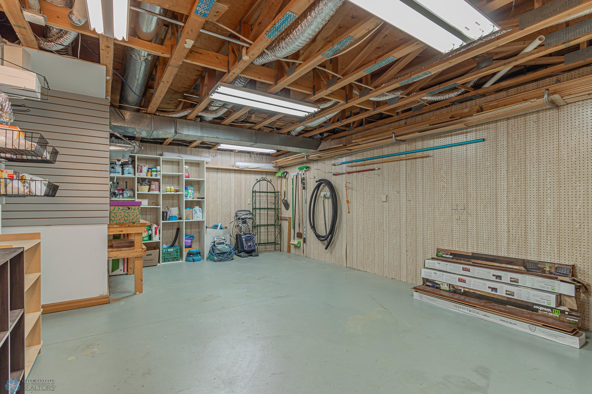 West Fargo, North Dakota 58078, United States, 4 Bedrooms Bedrooms, ,4 BathroomsBathrooms,Residential,Active,92592