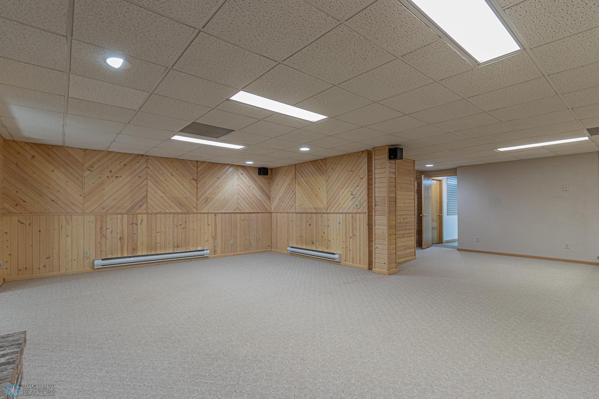 West Fargo, North Dakota 58078, United States, 4 Bedrooms Bedrooms, ,4 BathroomsBathrooms,Residential,Active,92592