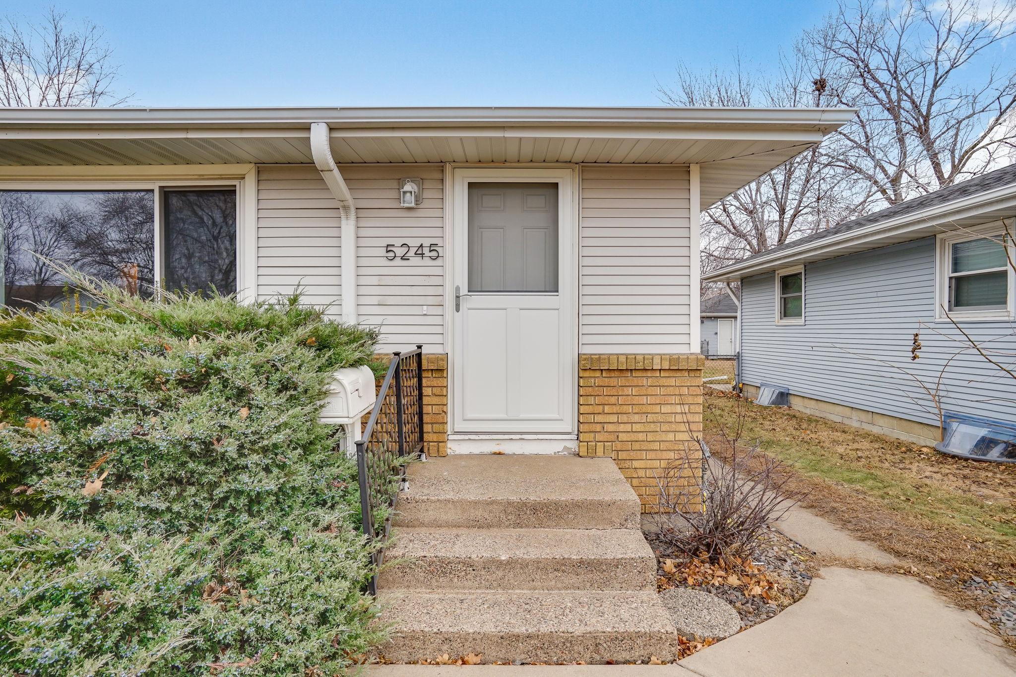 5245 4th Street, Minneapolis, Minnesota image 3