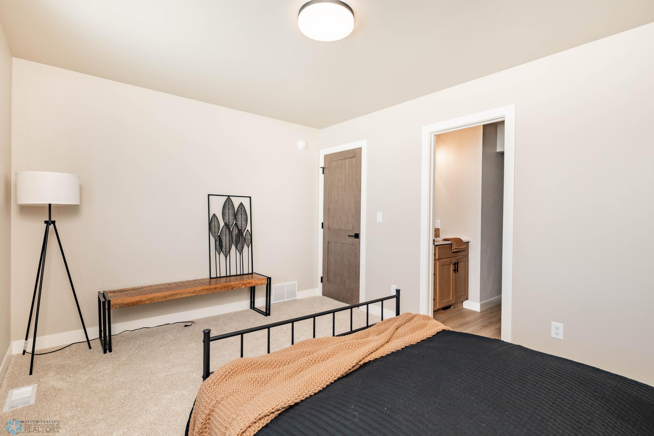 3734 33rd Street, Moorhead, Minnesota image 19