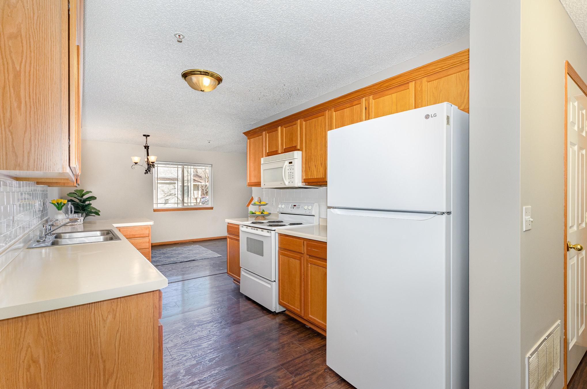 14960 Mustang Path, Savage, Minnesota image 6
