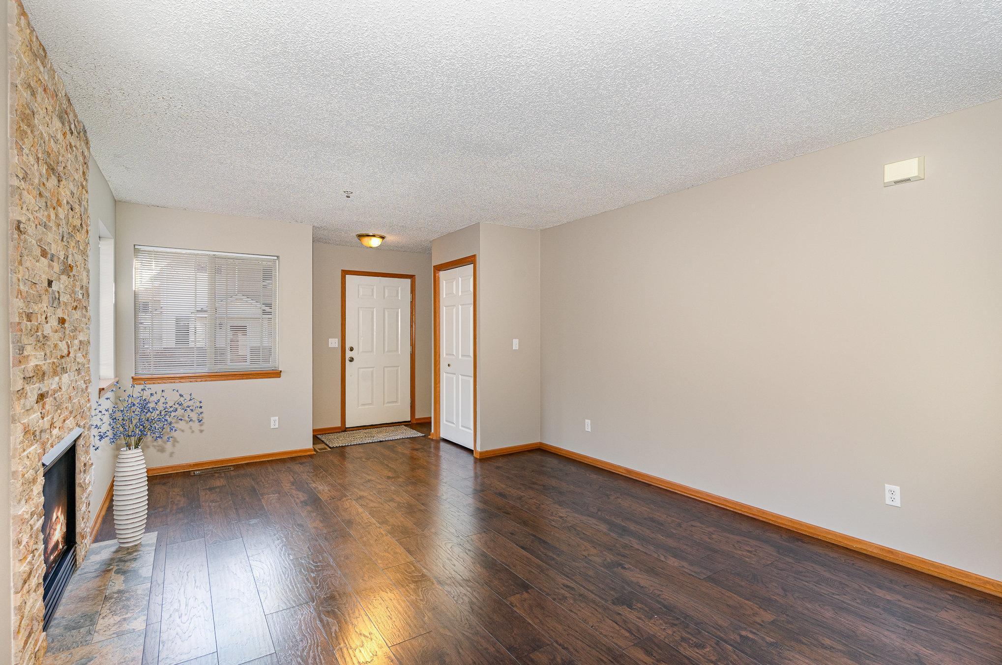14960 Mustang Path, Savage, Minnesota image 11
