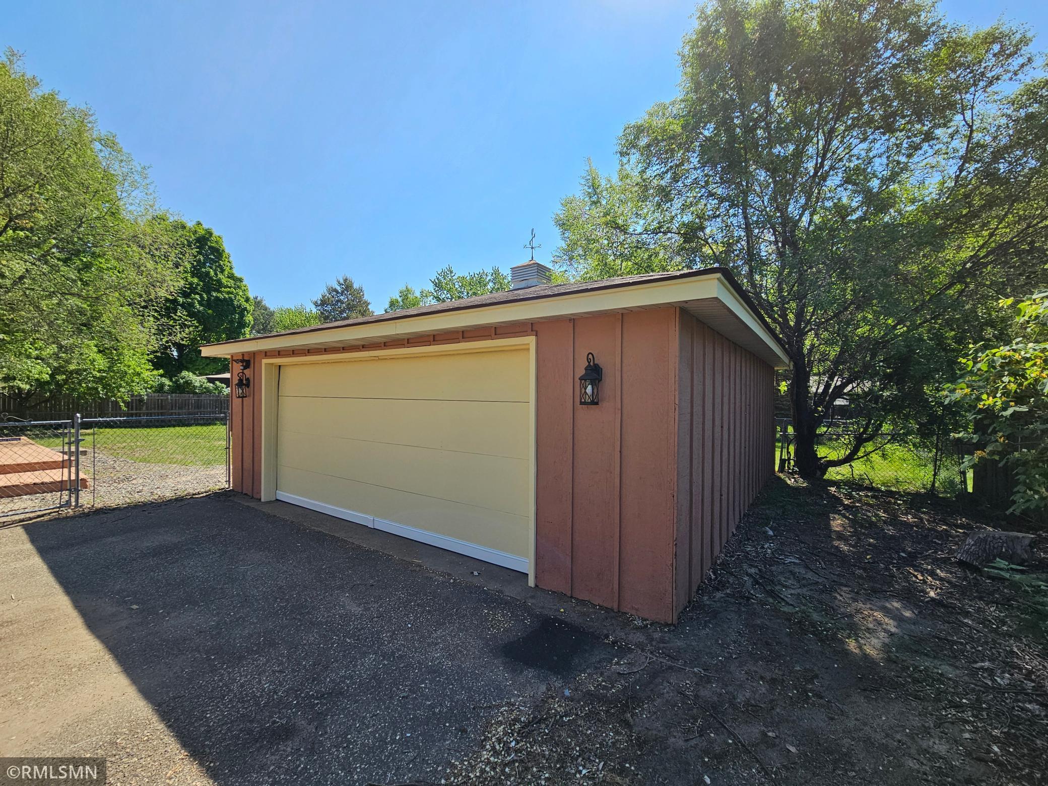 11332 Oregon Avenue, Champlin, Minnesota image 18