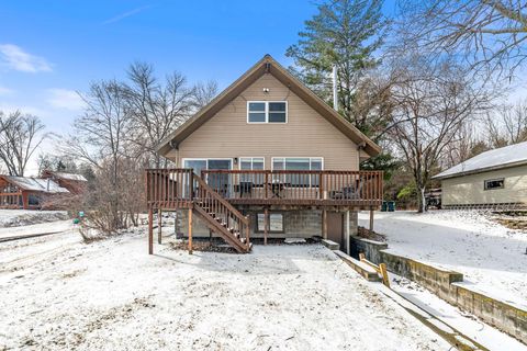 Homes For Sale - 2358 Crest Way<br/> Chisago County, Rush City, MN 55069