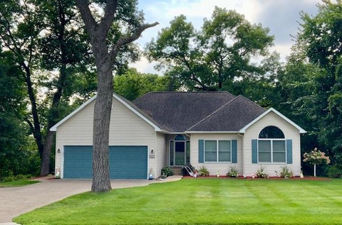 Homes For Sale - 2235 E Rum River Drive<br/> Isanti County, Cambridge, MN 55008