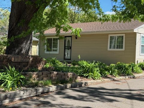 Homes For Sale - 17225 11th Avenue<br/> Hennepin County, Minneapolis, MN 55447