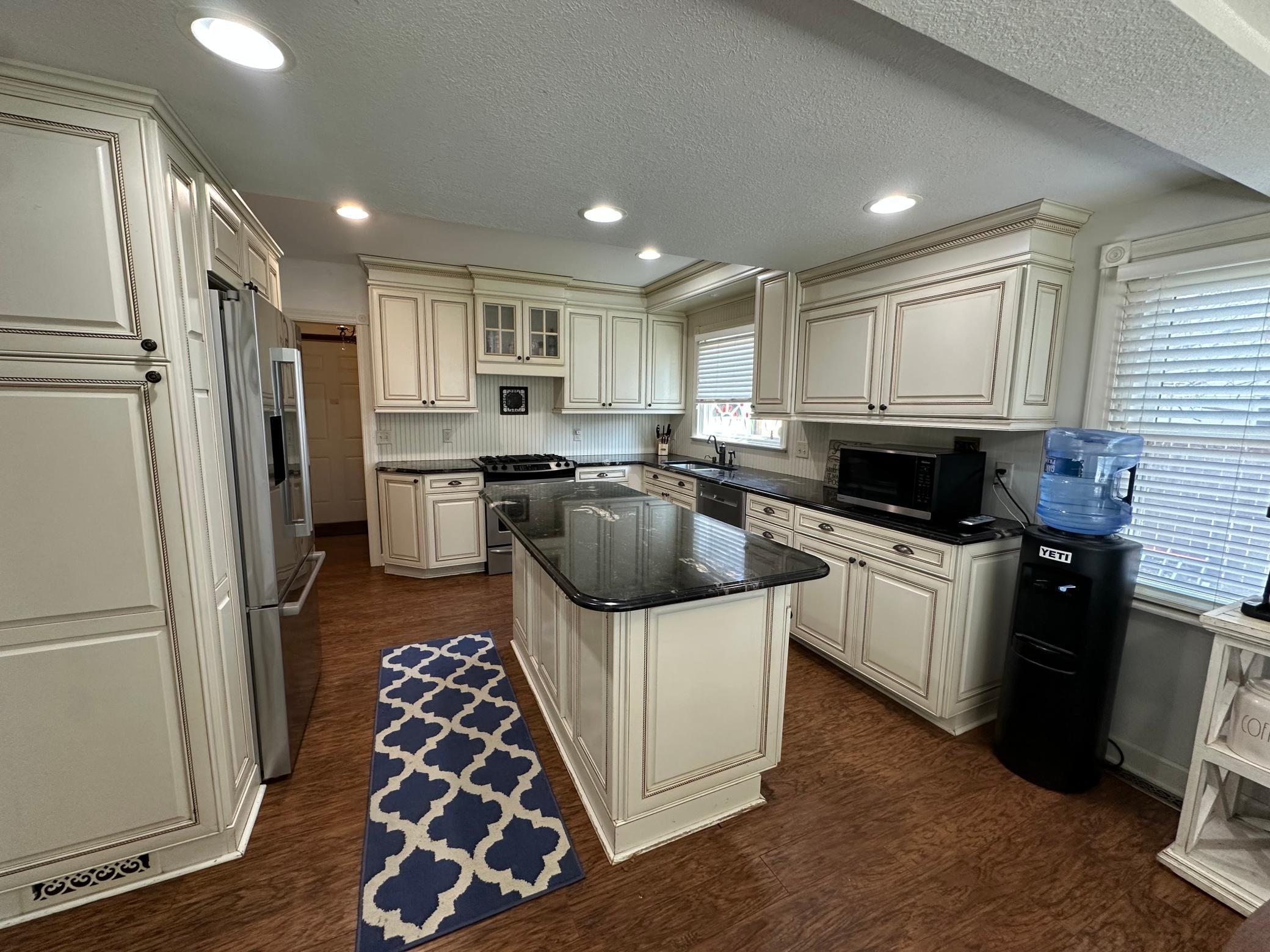 915 Becker Avenue, Willmar, Minnesota image 12