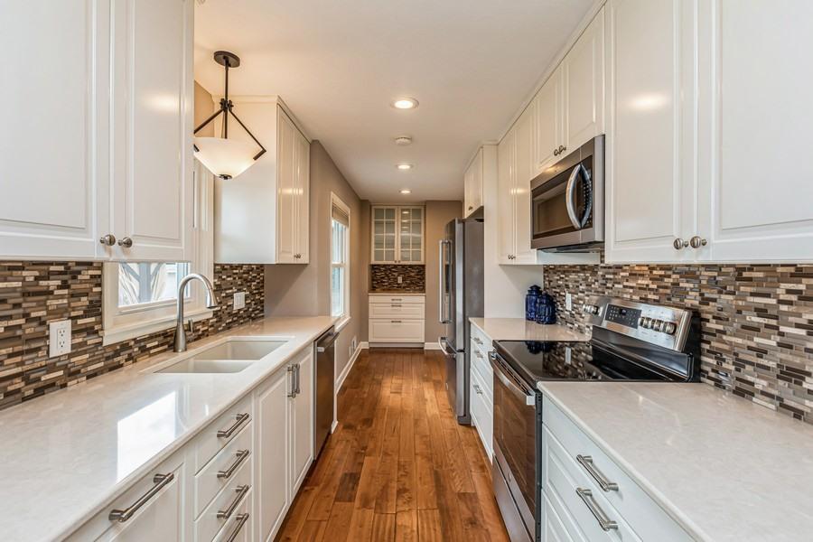 3215 Harmony Circle, Burnsville, Minnesota image 2