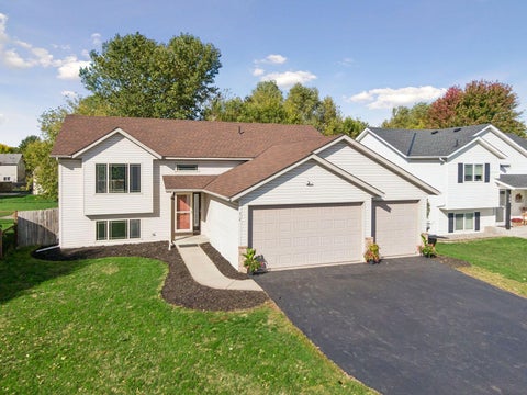 Homes For Sale - 312 12th Street<br/> Farmington, MN 55024