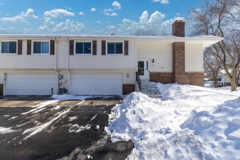 Homes For Sale - 817 Evergreen Circle<br/> Dakota County, Burnsville, MN 55337