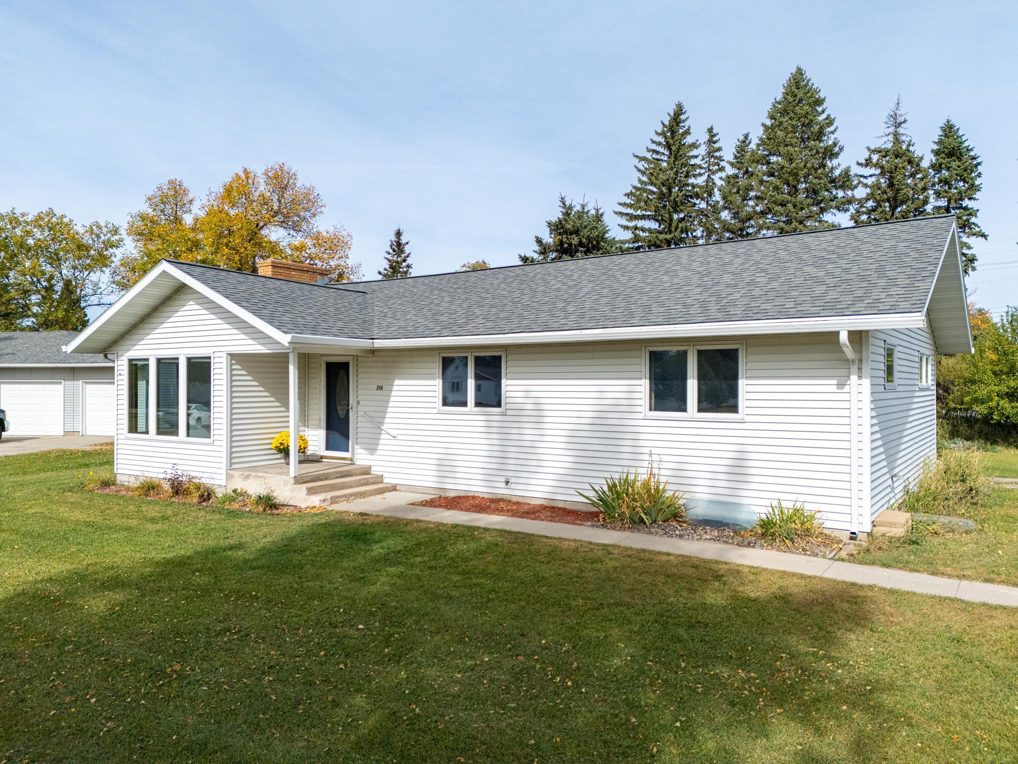 214 Golf Terrace, Crookston, Minnesota image 38