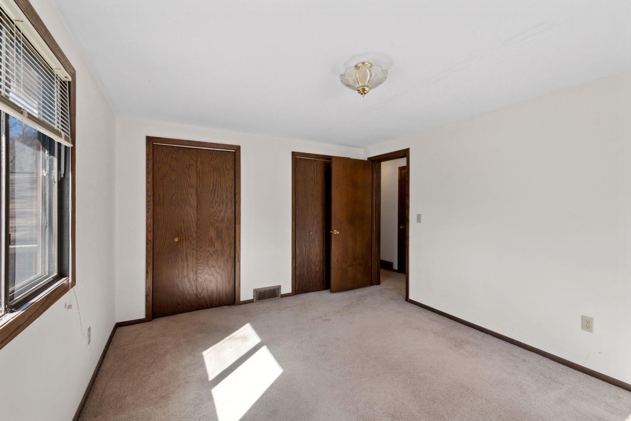 825 Hickory Lane, Winona, Minnesota image 12