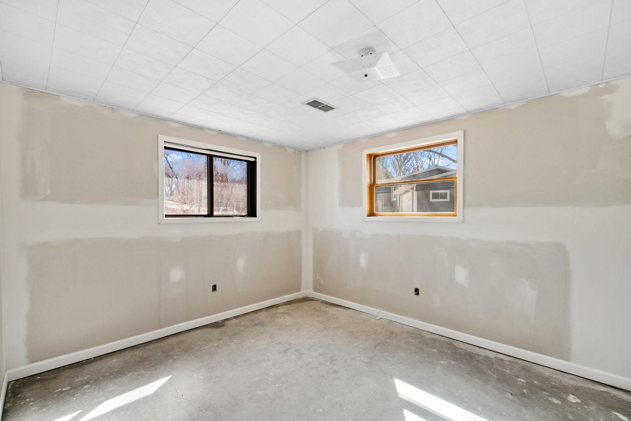 825 Hickory Lane, Winona, Minnesota image 18