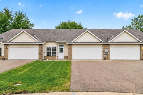 Townhouse For Sale - 343 Appleblossom Lane<br/> Shakopee, MN 55379