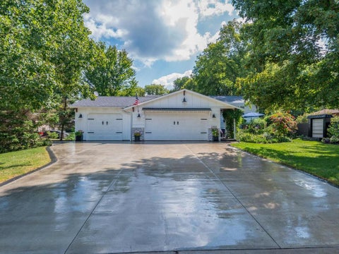 Homes For Sale - 13855 Utica Avenue<br/> Scott County, Savage, MN 55378