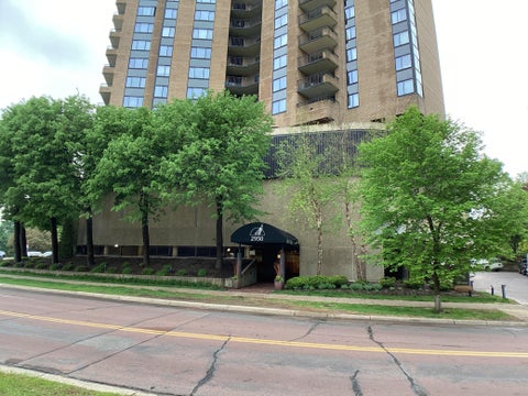 Condo For Sale - 2950 Dean Parkway<br/> Minneapolis, MN 55416