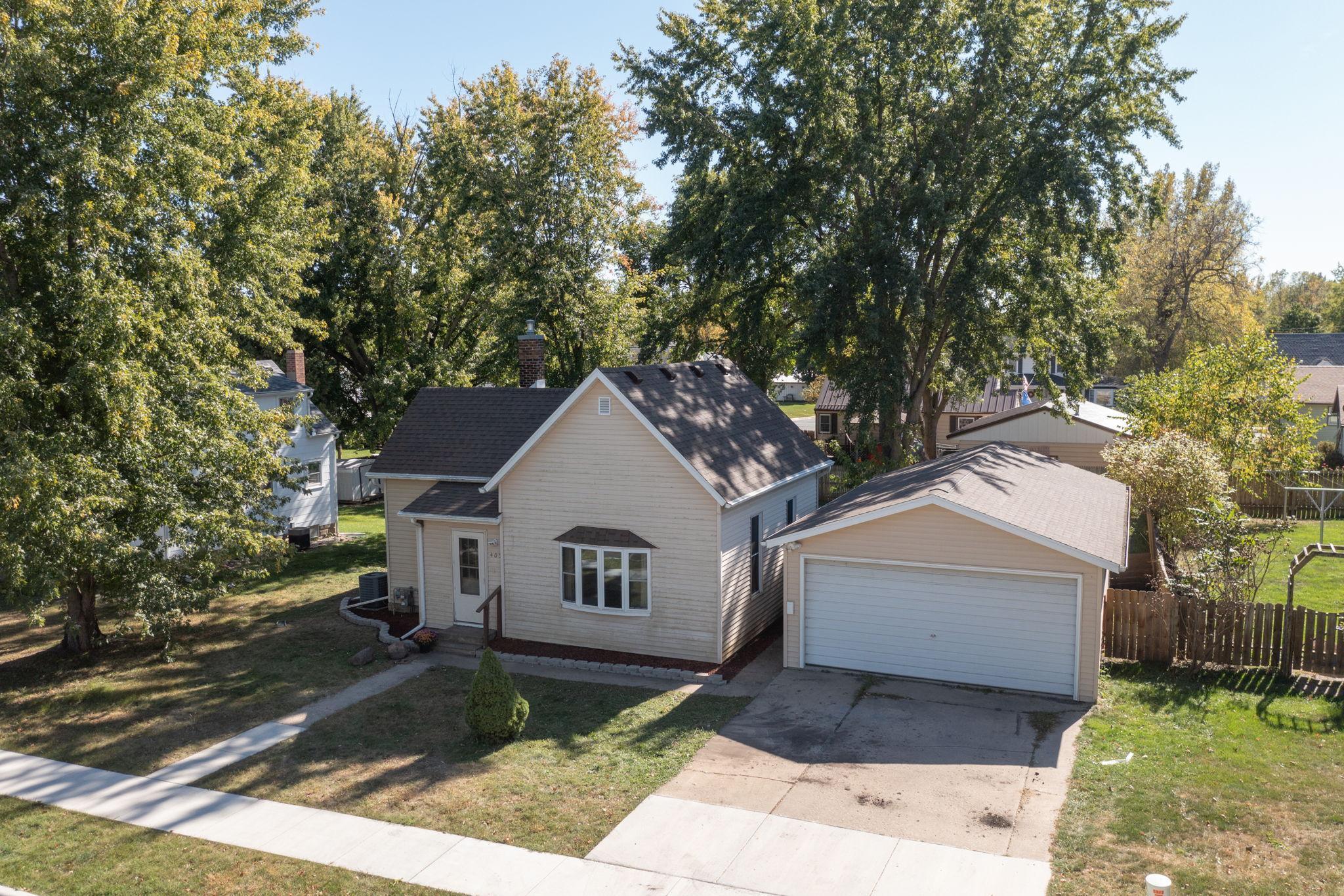 405 4th Street, Pine Island, Minnesota image 1