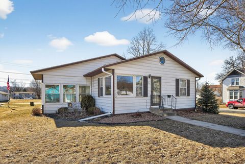 Homes For Sale - 605 Main Street<br/> Fillmore County, Chatfield, MN 55923