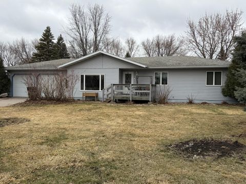 Homes For Sale - 1002 6th Avenue<br/> Traverse County, Wheaton, MN 56296