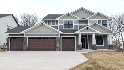 Homes For Sale - 1955 Royal Boulevard<br/> Lake Elmo, MN 55042