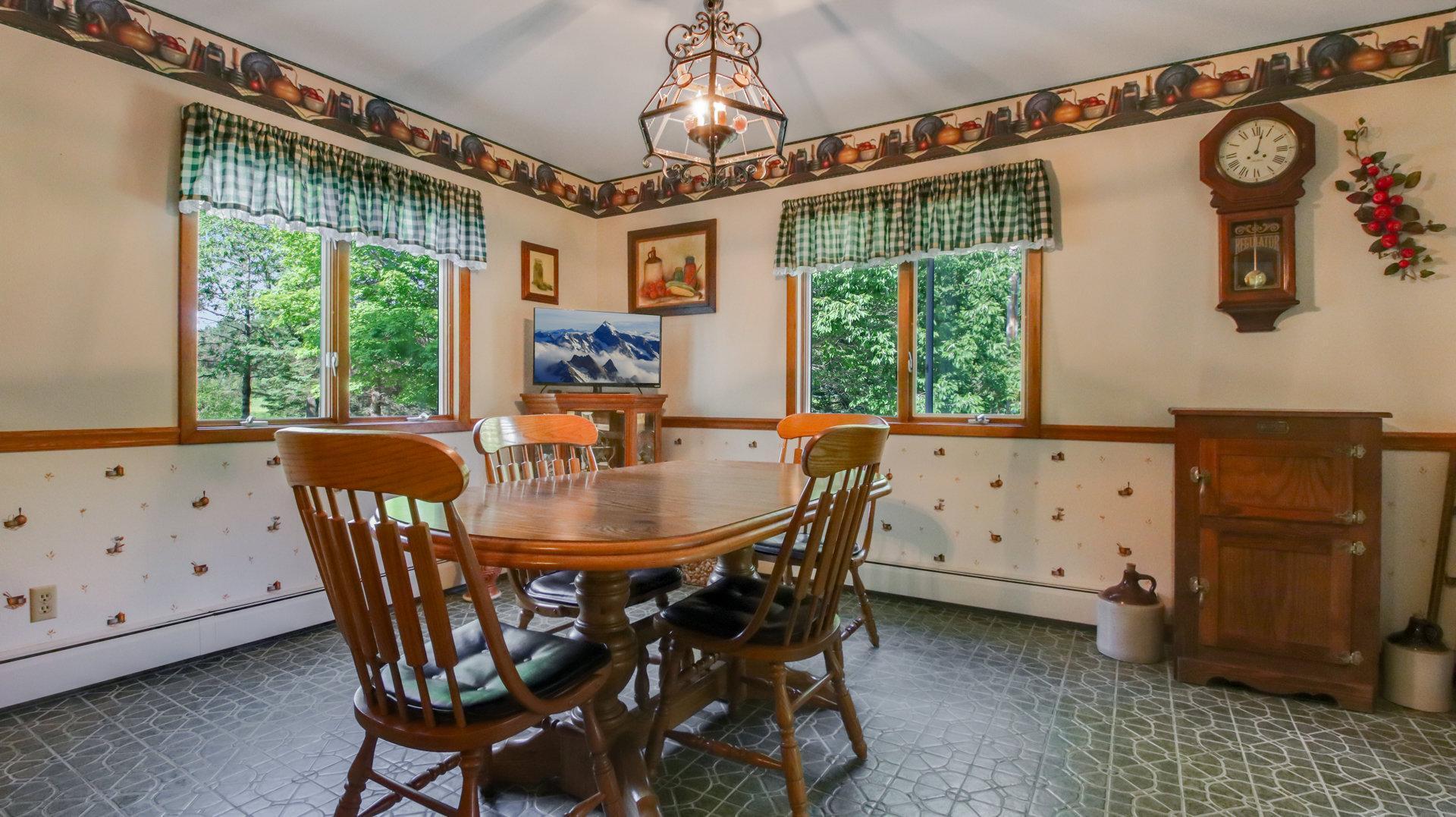 W8821 Bell Road, Ladysmith, Wisconsin image 12