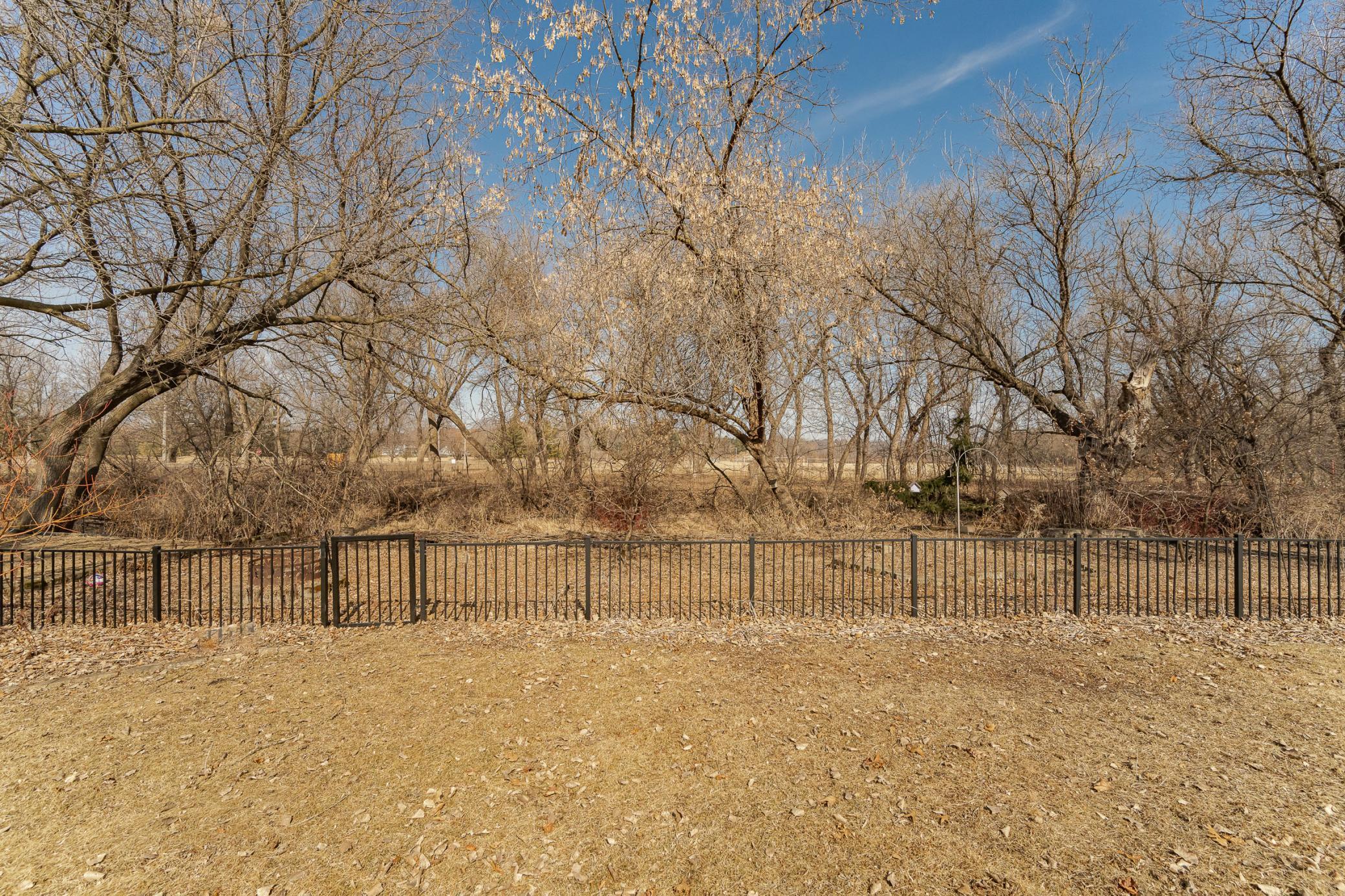915 Southern Woods Place, Rochester, Minnesota image 6