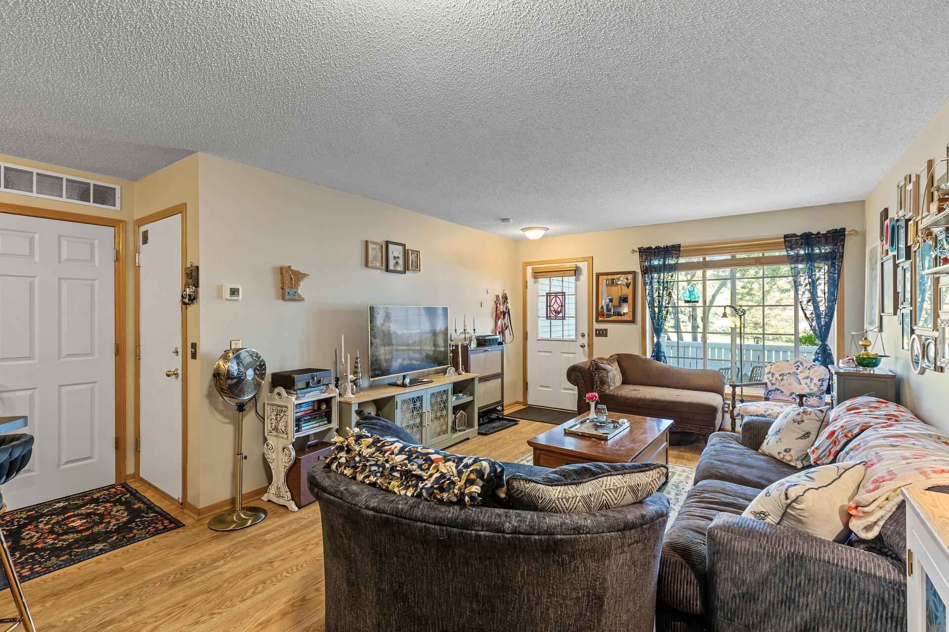 8731 Quarry Ridge Lane #D, Woodbury, Minnesota image 10