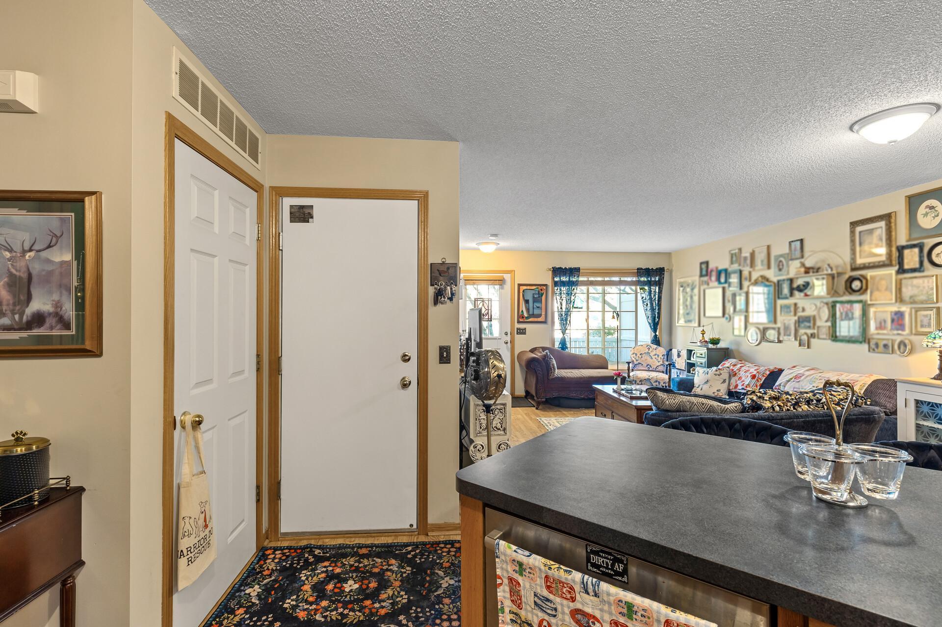 8731 Quarry Ridge Lane #D, Woodbury, Minnesota image 15
