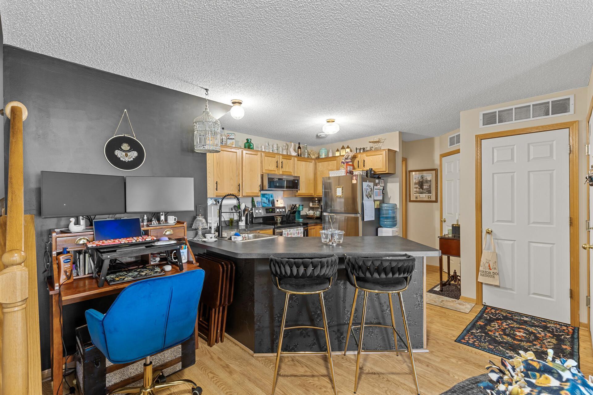 8731 Quarry Ridge Lane #D, Woodbury, Minnesota image 12