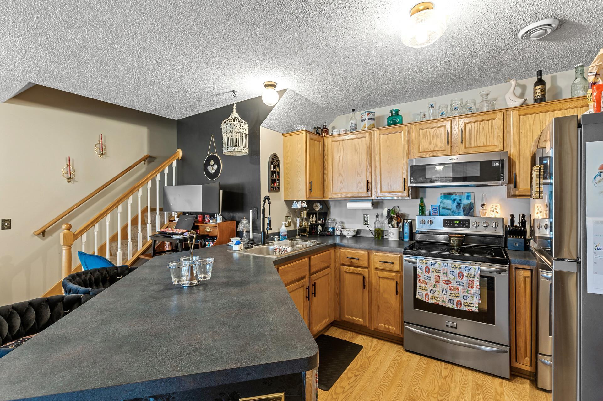 8731 Quarry Ridge Lane #D, Woodbury, Minnesota image 14