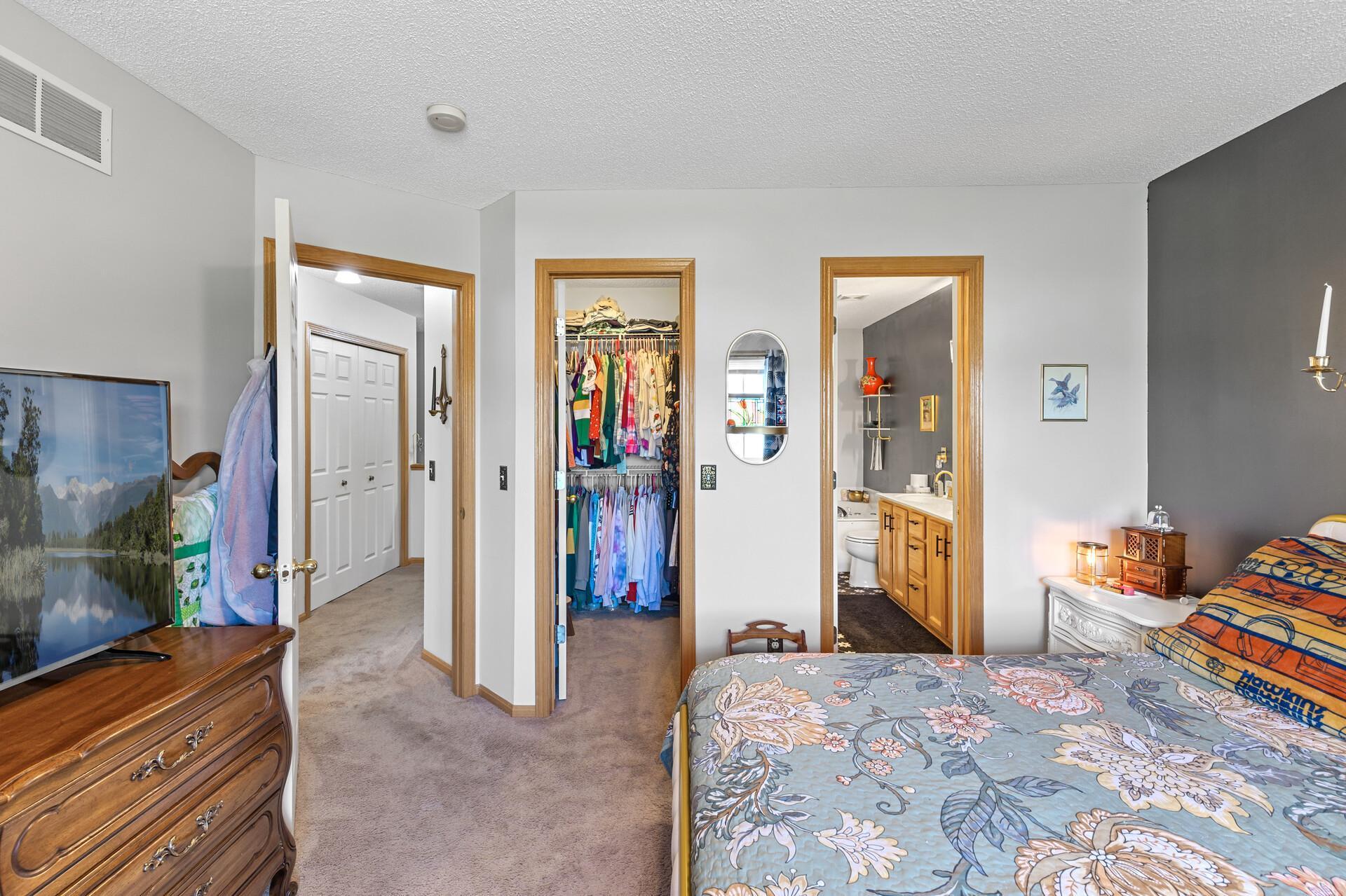 8731 Quarry Ridge Lane #D, Woodbury, Minnesota image 24