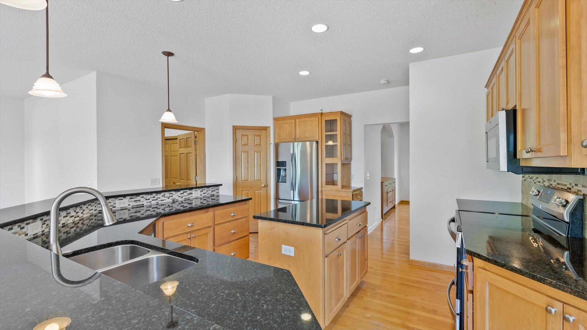 27285 Cambodia Avenue, Farmington, Minnesota image 39