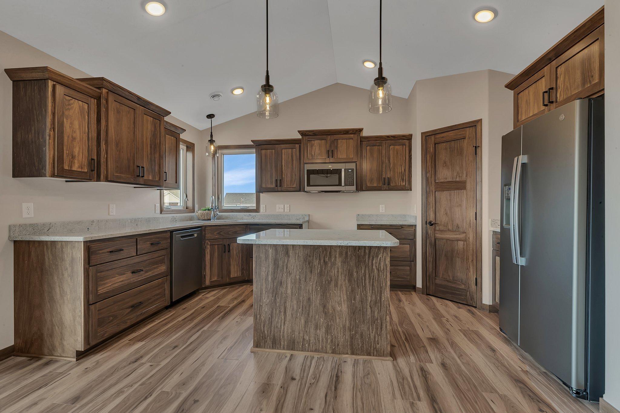 2000 Sandstone Loop, Sartell, Minnesota image 5