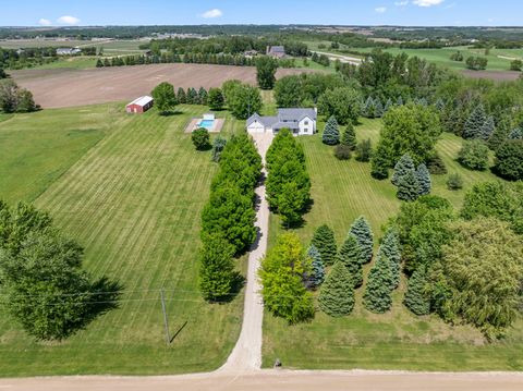 Homes For Sale - 4141 90th Street<br/> Oronoco, MN 55960