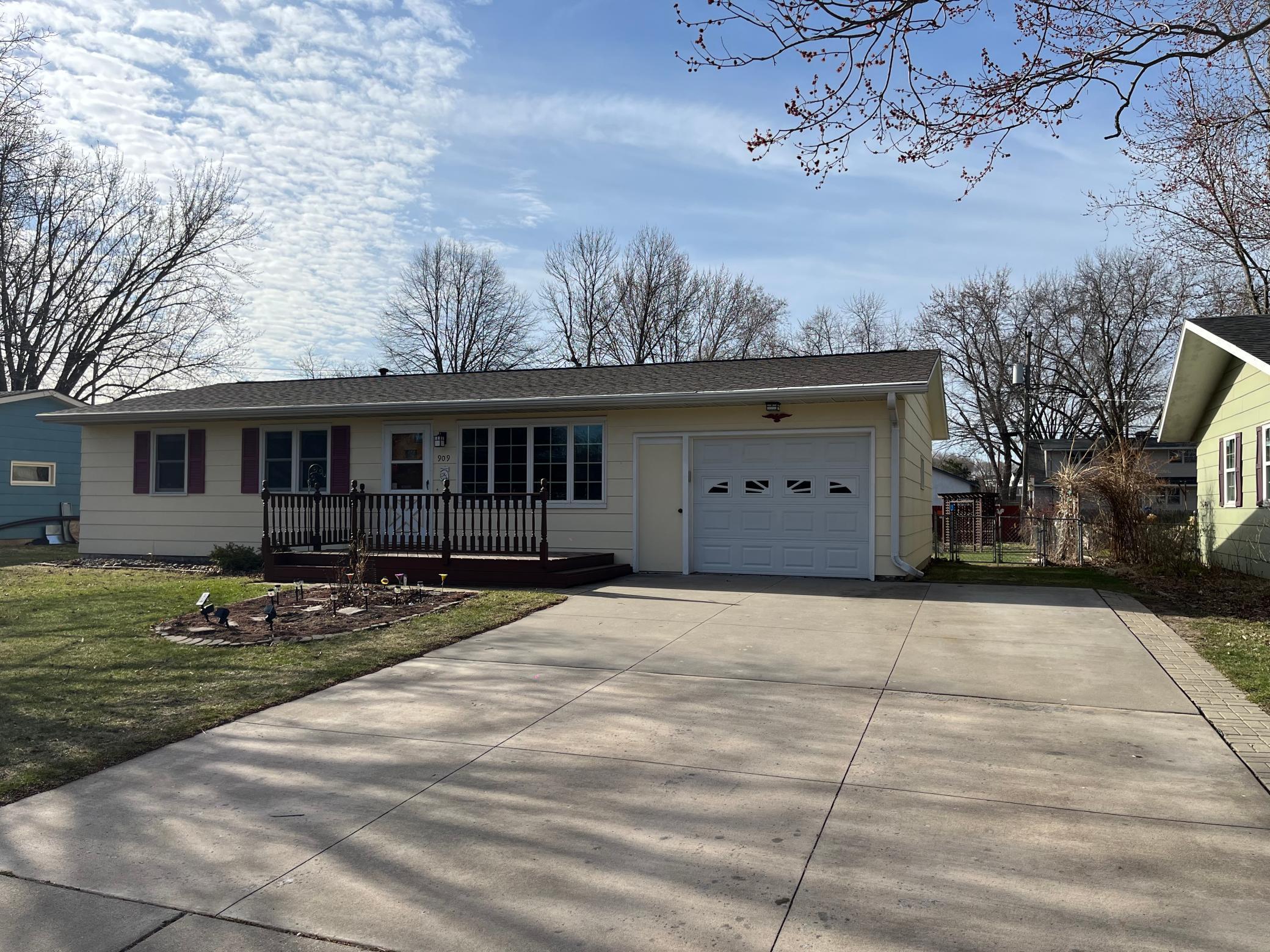909 14th Street, Hastings, Minnesota image 1